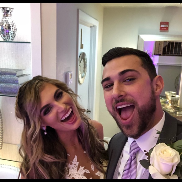 Meet your Posher, Taylor Moreira - Picture 5 of 8